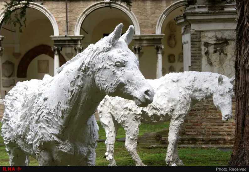  مجسمه ای در راون ایتالیا