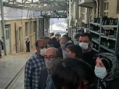 علی اعطا در حسینیه جماران رای داد