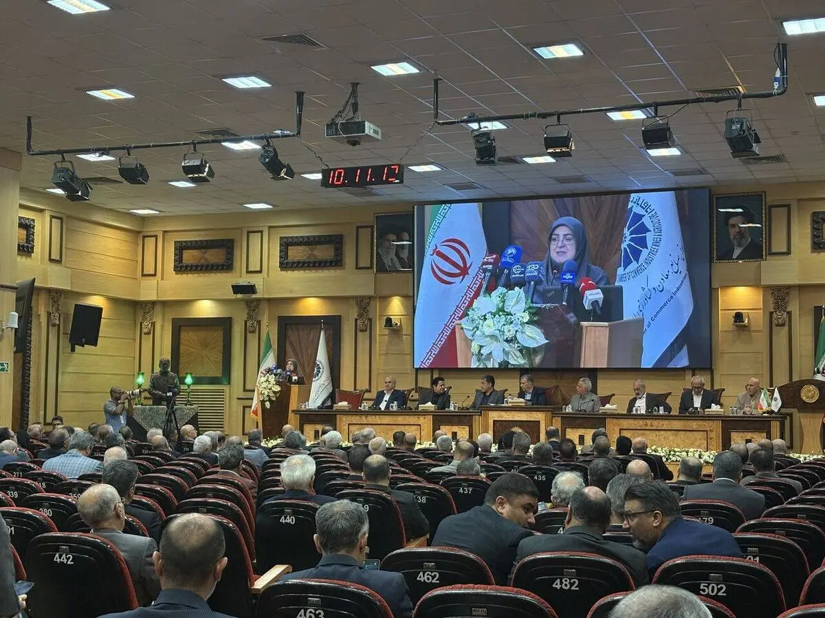 مهاجرانی: دولت تلاش خود را برای حل مشکلات بخش خصوصی به کار می‌گیرد