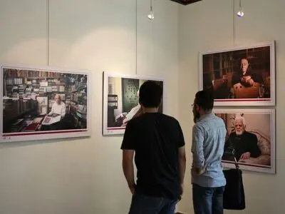 رونمایی از پرتره‌ صد و ده چهره ادبی و هنری 