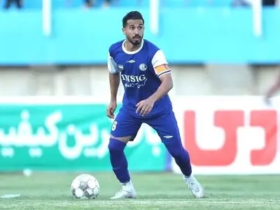 مطلق‌زاده: داوری‌ها در سطح لیگ برتر نیست / در حق تیم ما اجحاف می‌شود
