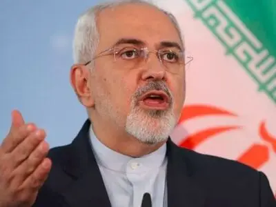 ظریف: الموساد یسعى لاتهام إیران بالوقوف وراء العملیات التخریبیة قبالة شواطئ الفجیرة 