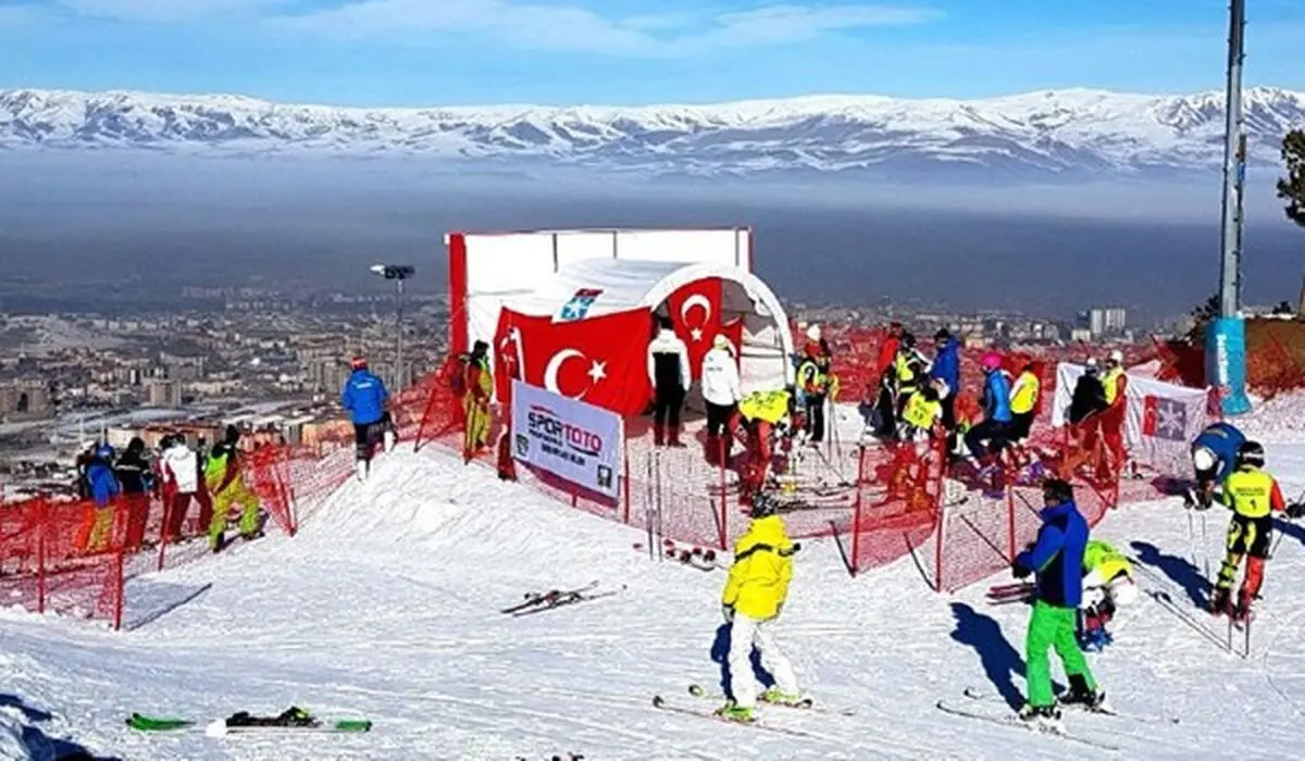 کسب 4 نشان دیگر برای اسکی بازان ایران در روز سوم