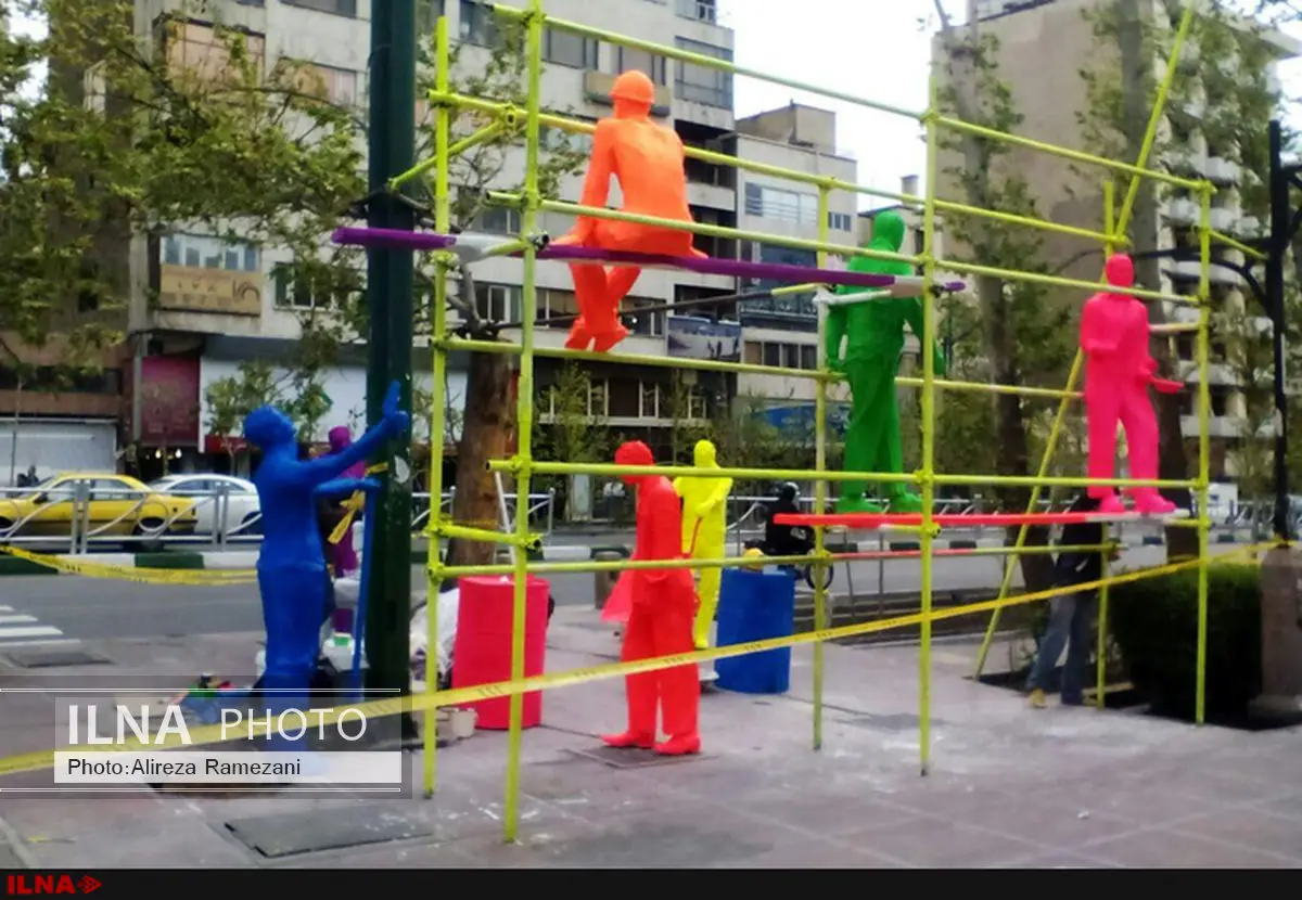 چشمِ تهرانی‌ها به کارگرهای گچی روشن شد
