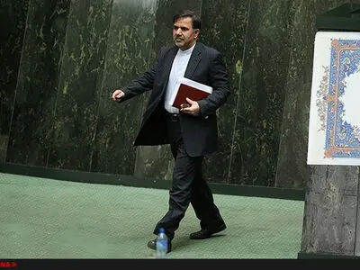 استیضاح وزیر راه و شهرسازی در ۱۲ محور کلید خورد