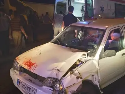 تصادف یک دستگاه اتوبوس با دو خودرو سواری در اتوبان کرج_قزوین