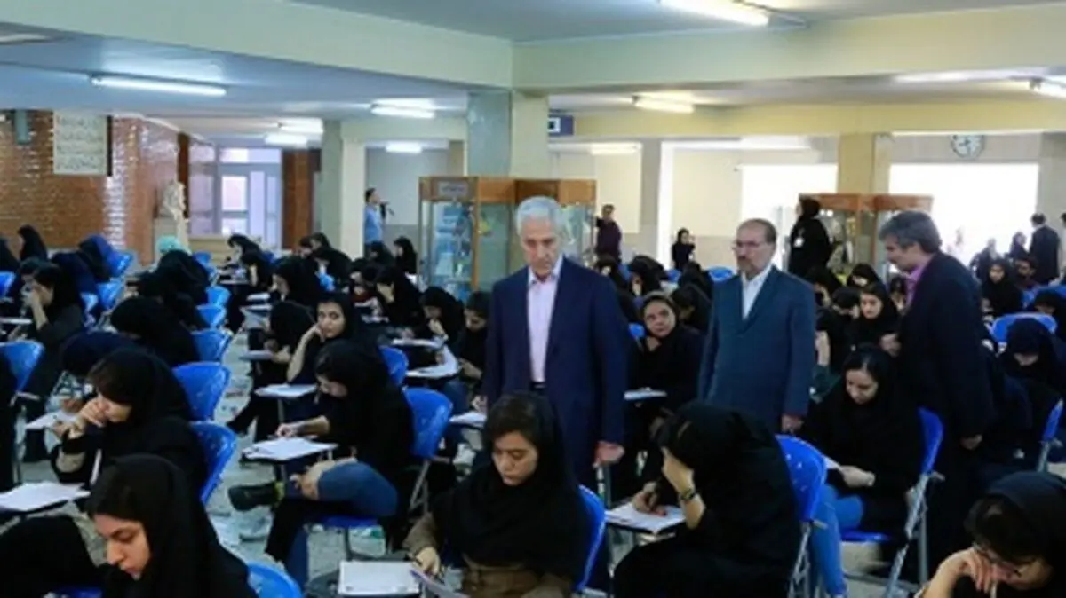 وزیر علوم از حوزه برگزاری آزمون سراسری سال ۹۸ بازدید کرد