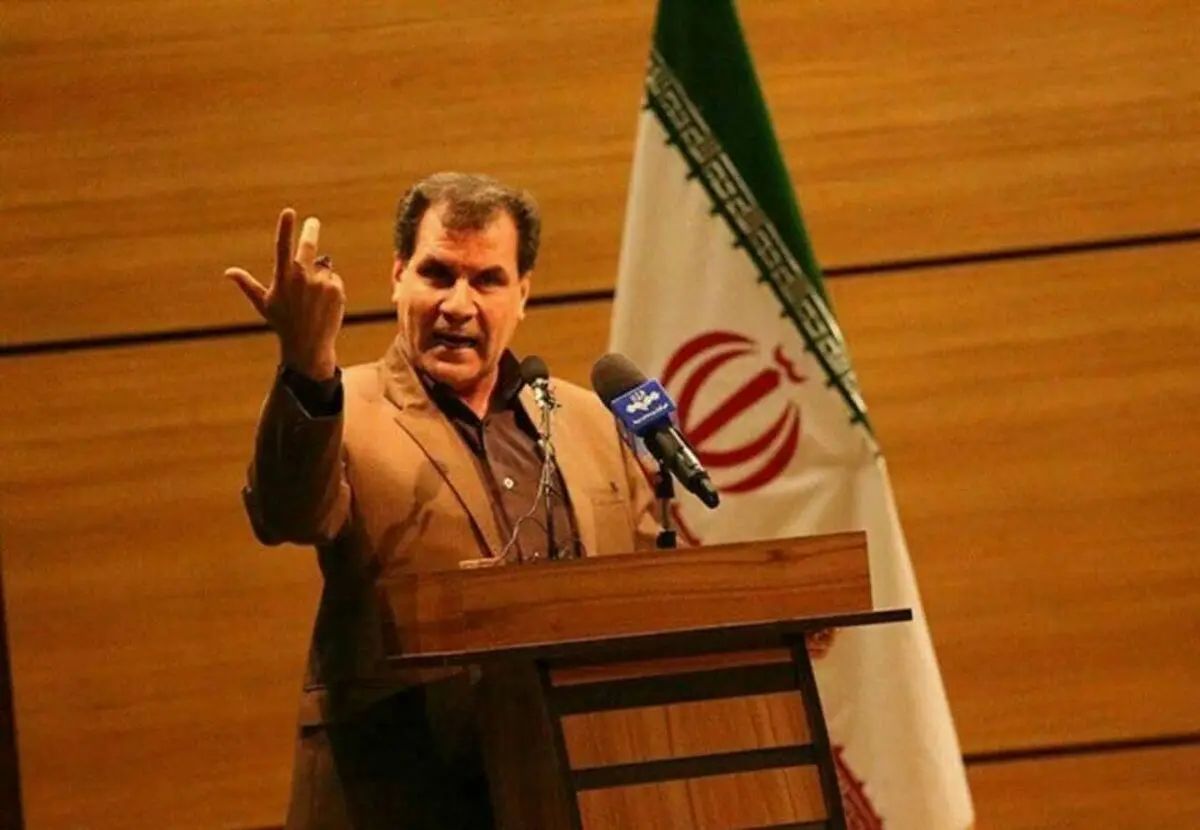 پاسخ دشمنان را با موشک‌های‌مان می‌دهیم/ دولت و قوای نظامی مشکلات را حل خواهند کرد 