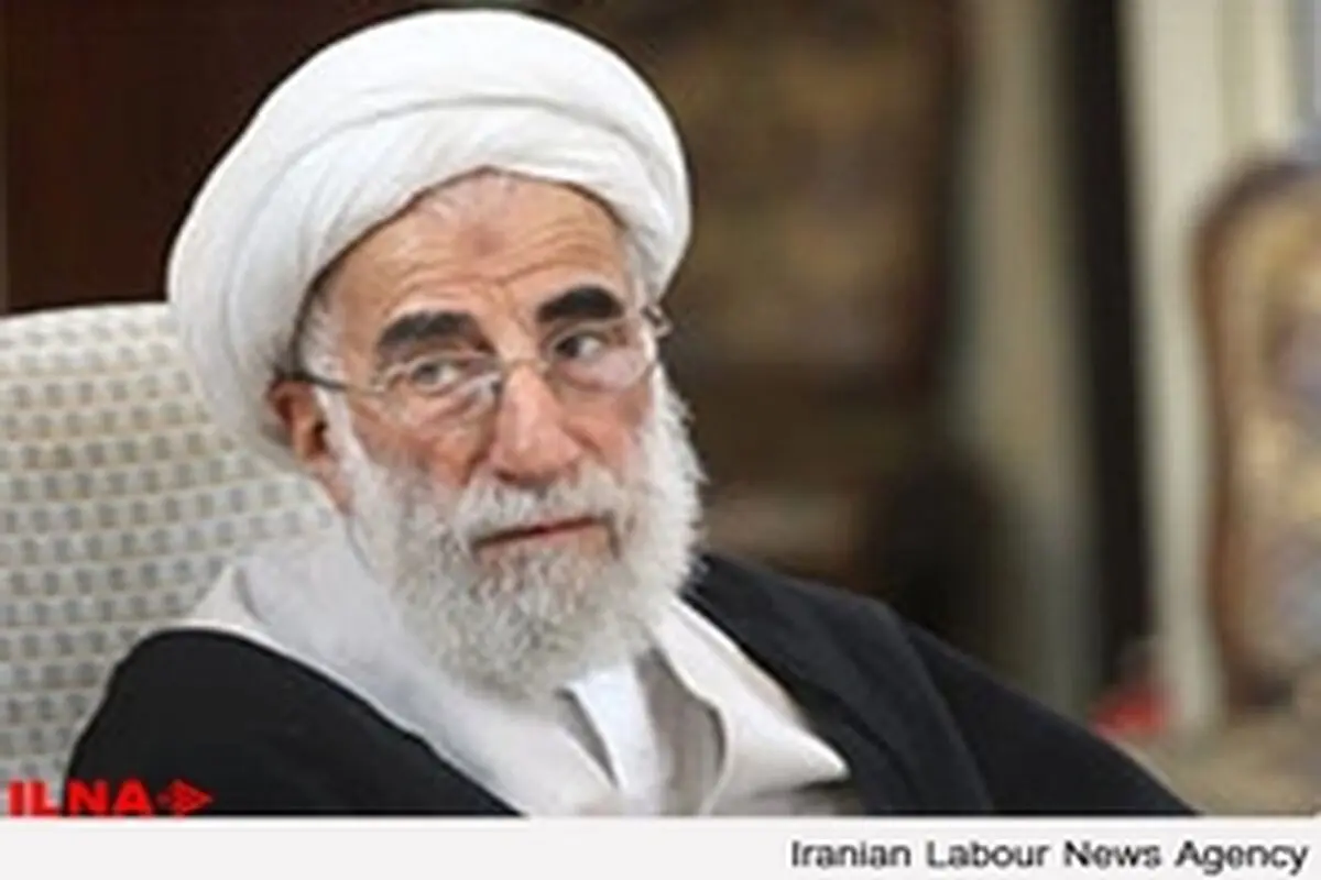 مسئولان با رعایت سیاست‌های ابلاغی رهبری برای بهبود اقتصاد تلاش کنند