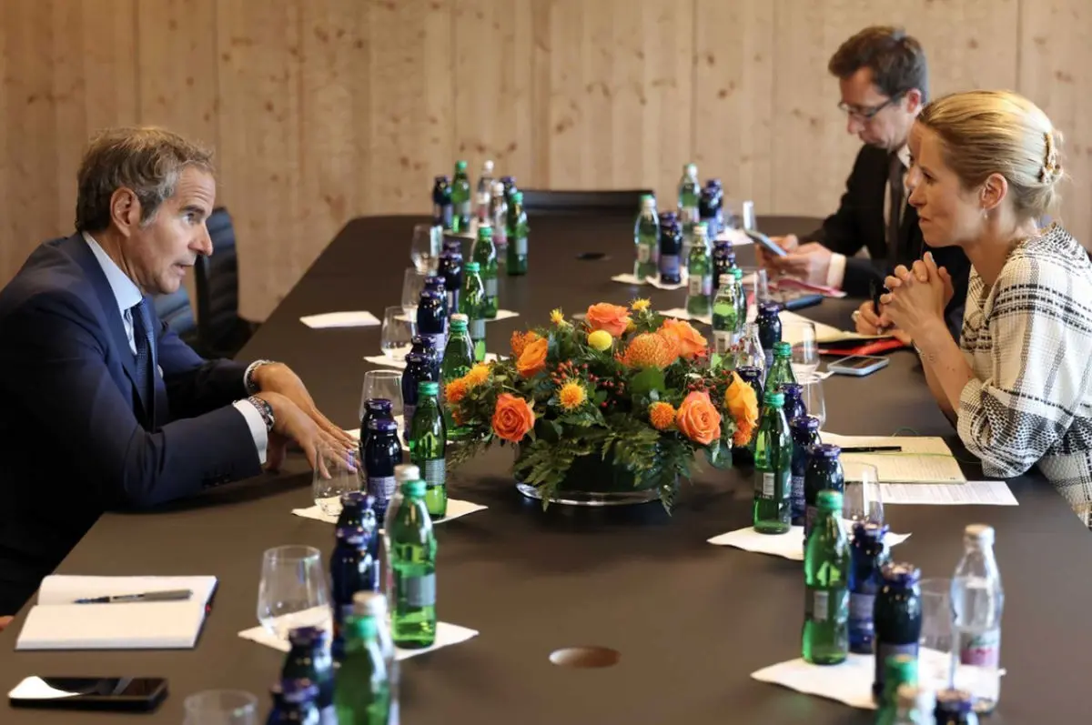 رایزنی کالاس و گروسی درباره ایران