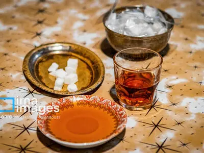افزودنی‌های مفید به چای؛ عطر سلامتی در هر فنجان