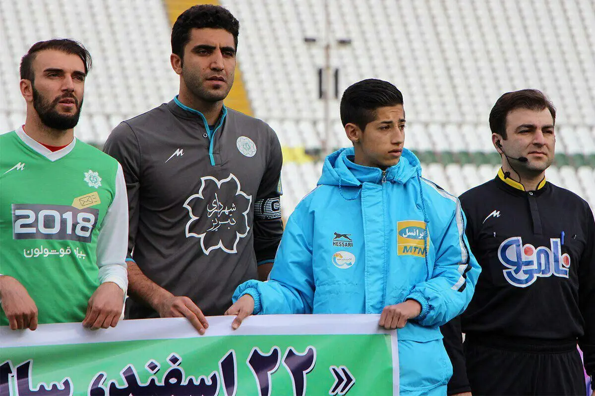 مقابل پرسپولیس از فوتبال بادران لذت ببرید