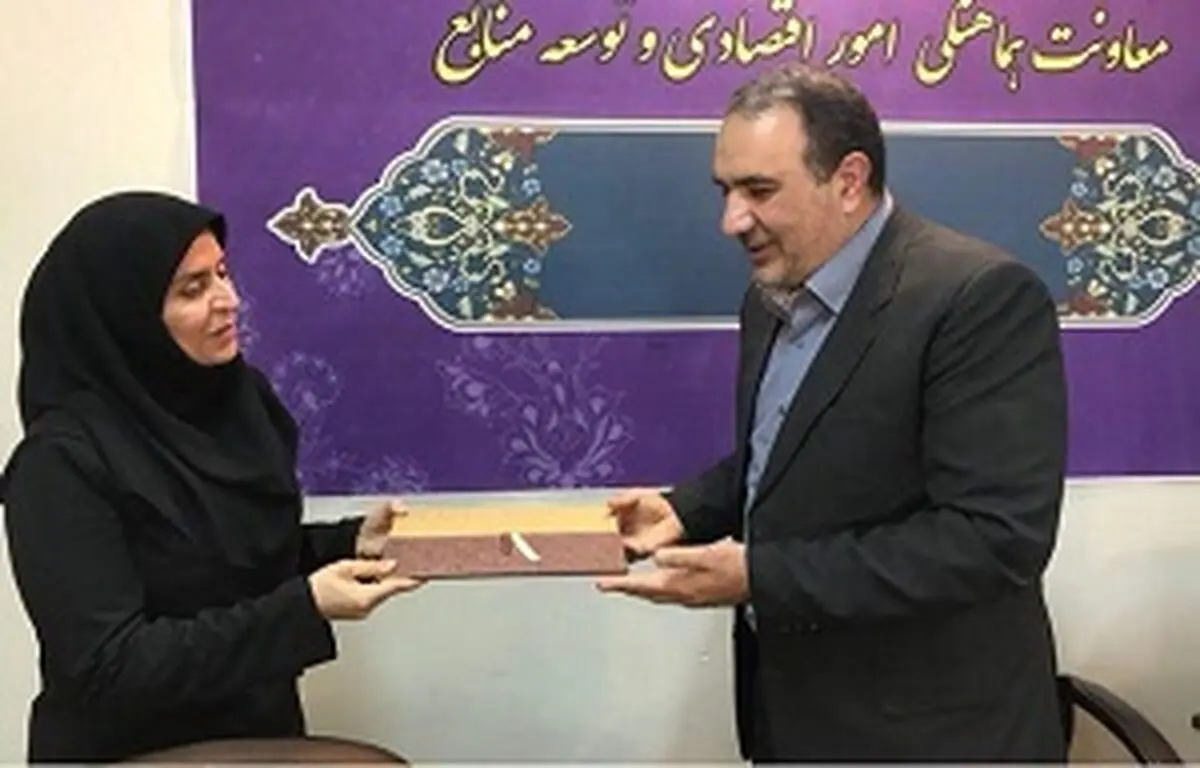 معاون اجتماعی استانداری مرکزی سرپرست اداره‌کل اداری و مالی شد