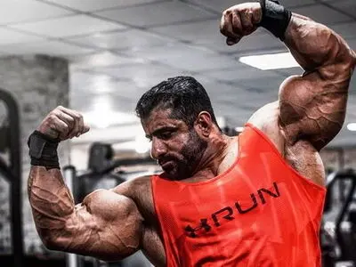 هادی چوپان قهرمان مسترالمپیا شد