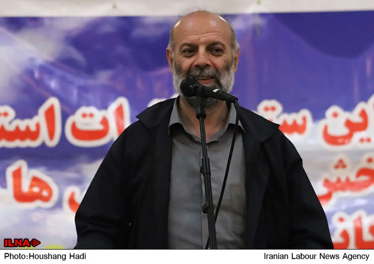 محجوب: جریانات کارگری بحث دستمزد را رها نکنند 