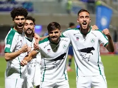 ویدیو: گل اول ذوب‌آهن به فولاد توسط پدرام قاضی پور
