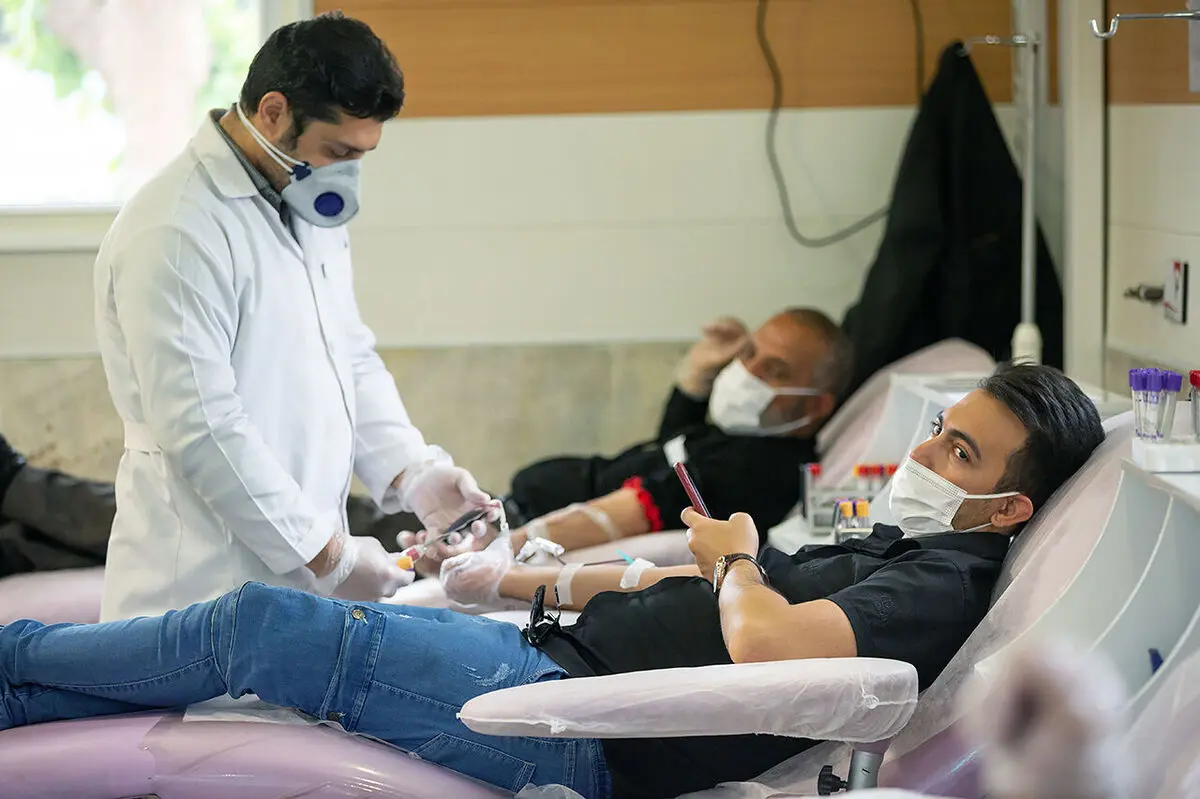 عدد ضحایا کورونا فی إیران بلغ 22 الفا و410 شخصا