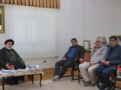 رئیس شورای شهر شهرکرد بر همکاری دستگاه‌ها جهت توسعه و رفع مشکلات شهری تاکید کرد