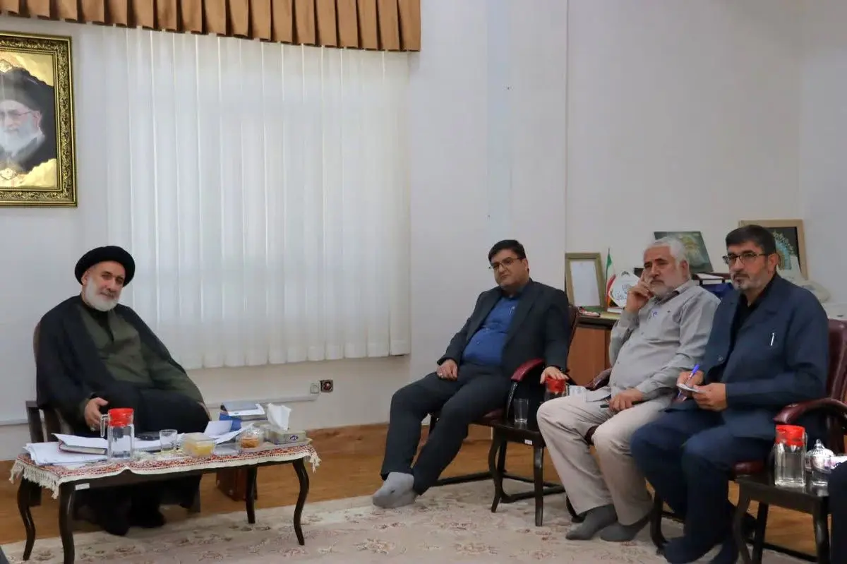 رئیس شورای شهر شهرکرد بر همکاری دستگاه‌ها جهت توسعه و رفع مشکلات شهری تاکید کرد