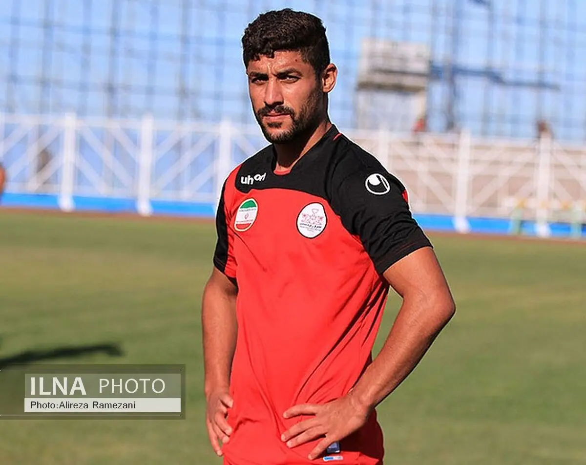 مهاجم پرسپولیس به فولاد پیوست/جدایی قطعی 10 سرخپوش