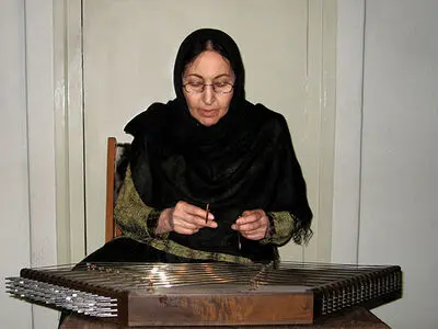 علی مرادخانی به عیادت طلیعه کامران رفت