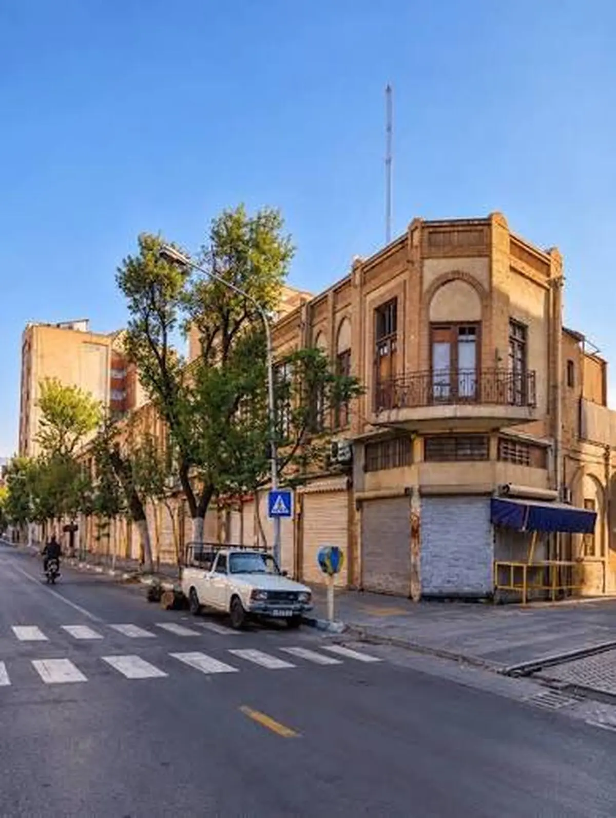 پرونده خانه خیابان سعدی همچنان باز است/ نامه وزارت‌خانه مجوز تخریب نیست
