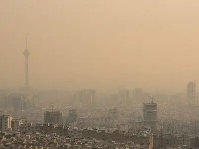 وزش باد شدید و خیزش گرد و خاک در بیشتر نواحی تهران