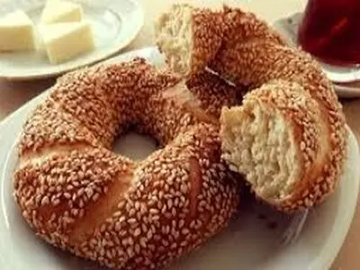 طرز تهیه نان سیمیت ترکی در فر خانگی