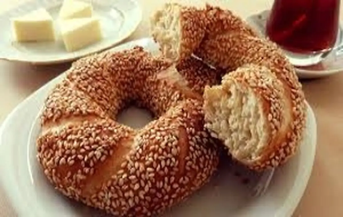طرز تهیه نان سیمیت ترکی در فر خانگی