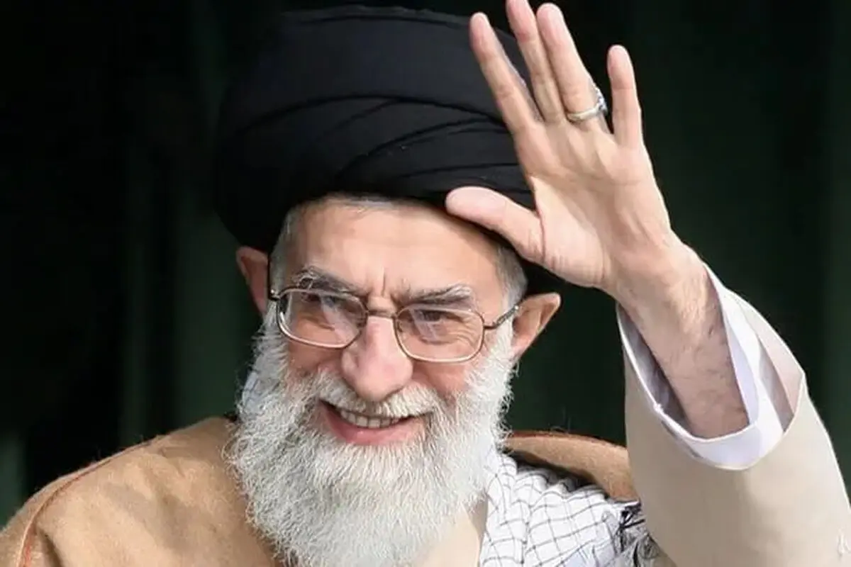 
آقای شهید ایران در بردارنده عطوفت و صلابت بود