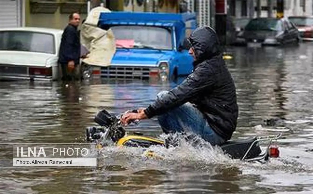 تخلیه آب از ۱۶ واحد مسکونی در ۸ شهر و ۹ روستا