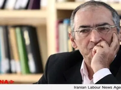 تهیه منشور حقوق دانشجویی تشریفاتی و «دهن پرکن» است