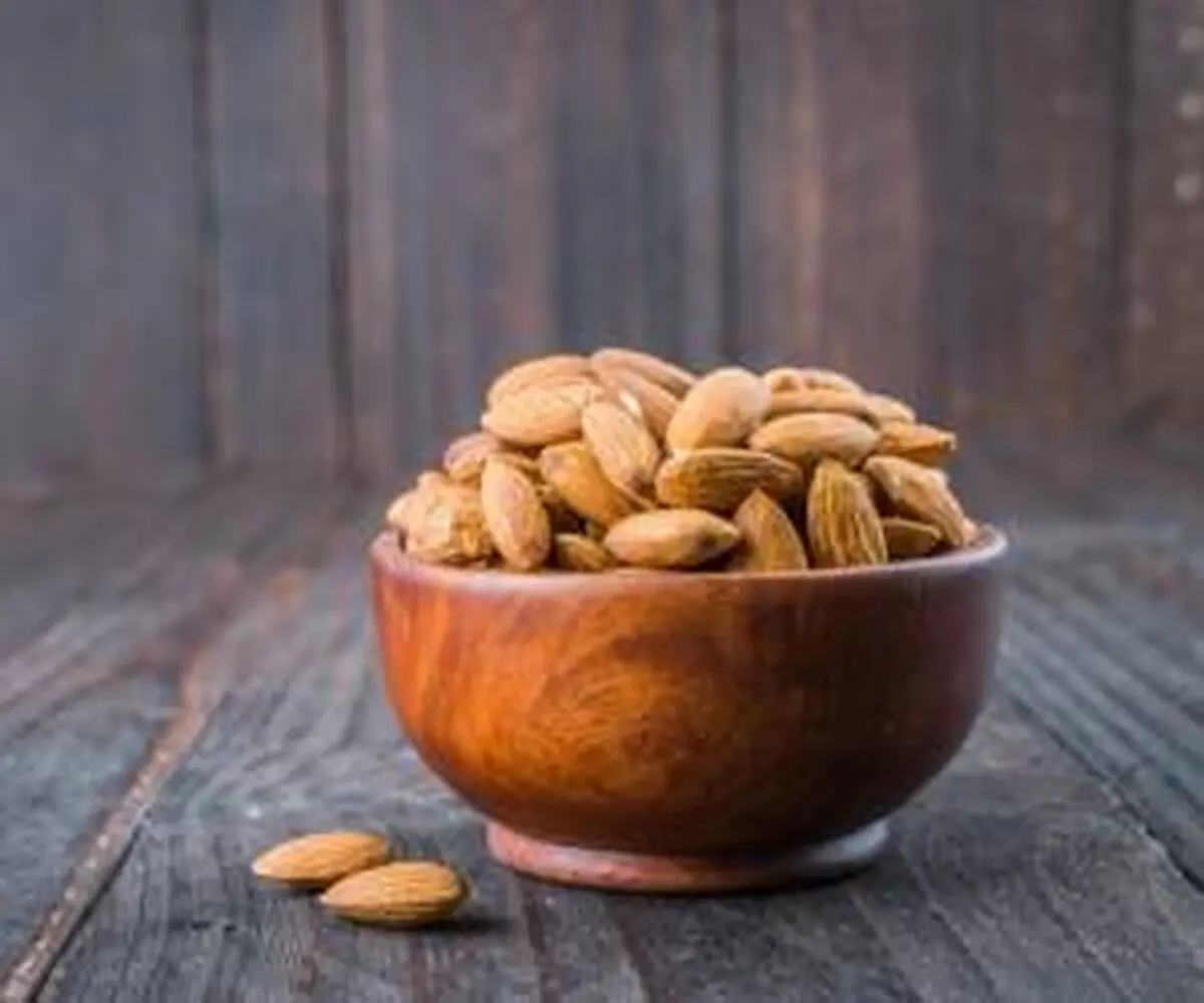 به این 12 دلیل از خوردن بادام غافل نشوید