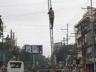 نردبانی برای صعود به آسمان/ عکس