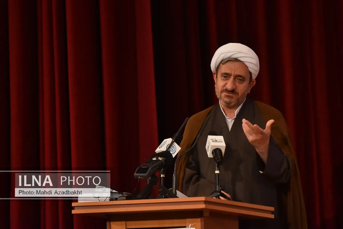 خدمات جمهوری اسلامی با هیچ کجای دنیا قابل قیاس نیست/ کشتی نجات غرق نمی‌شود