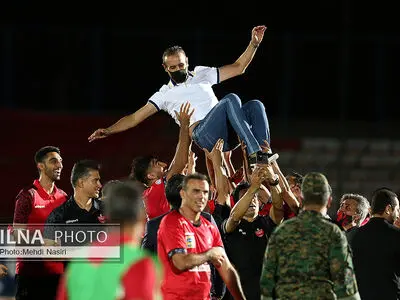 دیدار تیمهای فوتبال پرسپولیس و پیکان