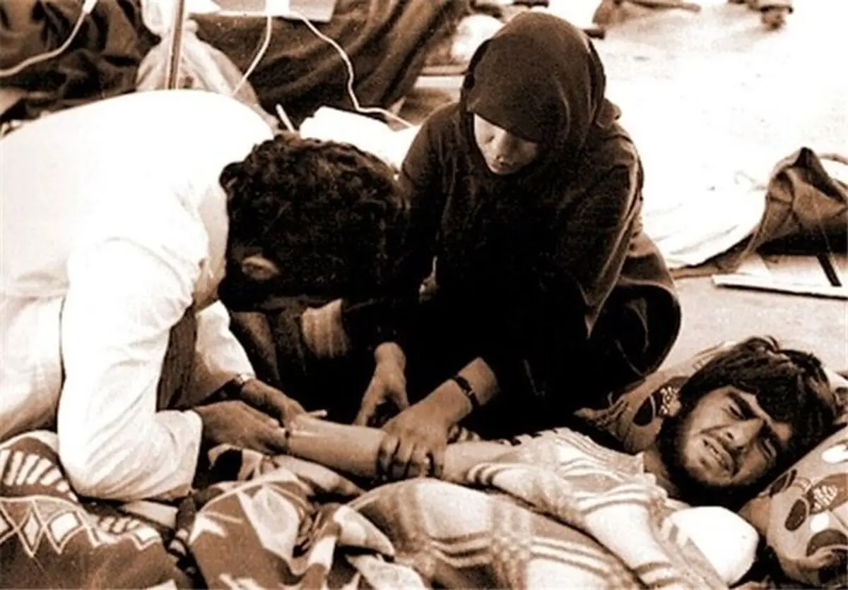 کادر درمان از دوران اسارت خود می‌گویند