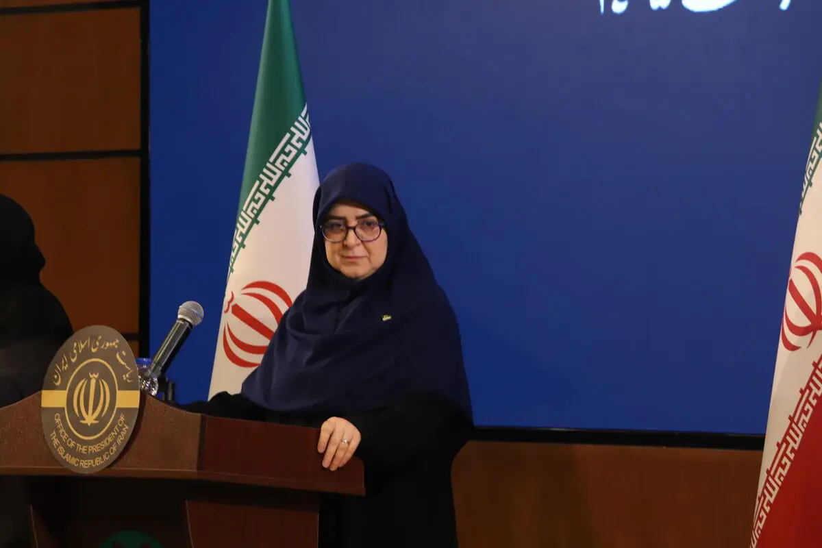 اتصال ۴۴۰۰ مدرسه به فیبر نوری / پاداش ۳۰ درصدی به مشترکان کم‌مصرف برق