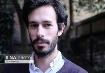 سیاستمداران شبکه اجتماعی را دوست ندارند چون قابل کنترل نیست/ فضاهای مجازی استعداد بیشتری برای دو‌قطبی شدن دارند