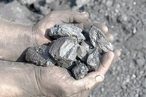 با بهره برداری از معدن تیتانیوم ارومیه زمینه اشتغال ۵۰۰ نفر فراهم می شود