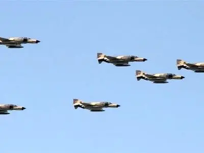 Iran Army, IRGC hold joint aerial drills over Persian Gulf