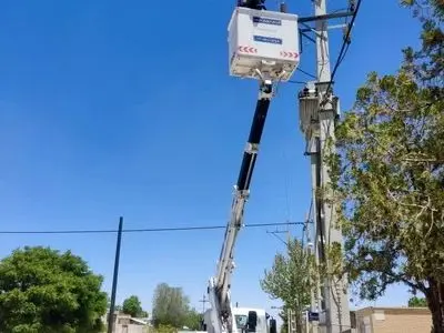 پیشرفت ۶۵ درصدی اصلاح فیدرهای بحرانی شهرستان‌های فارس 