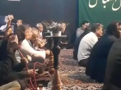 هیاتِ قهوه خانه ای یا قهوه خانه هیاتی؟