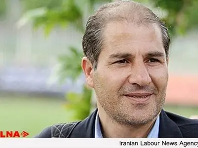 استاداسدی: بازی تراکتور و نفت تکرار نمی‌شود/قهرمانی حق تراکتورسازی بود!