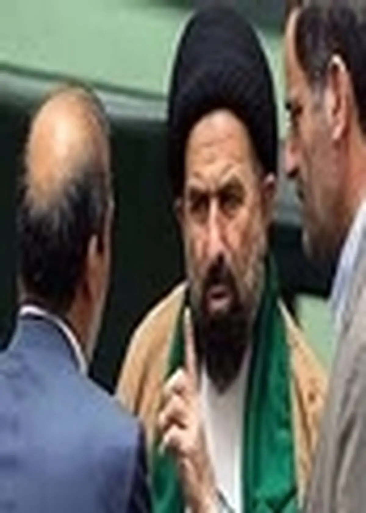 تمامی فرمانداران حوزه انتخابیه ام عزل می شوند
