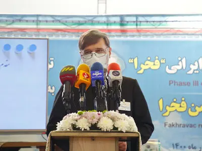 در حال برنامه‌ریزی برای توقف تولیدِ واکسن فخرا هستیم/ واکسن‌سازهای داخلی دچار چالش شده‌اند/ از هیچ واکسن‌سازی پیش‌خرید انجام نمی‌شود