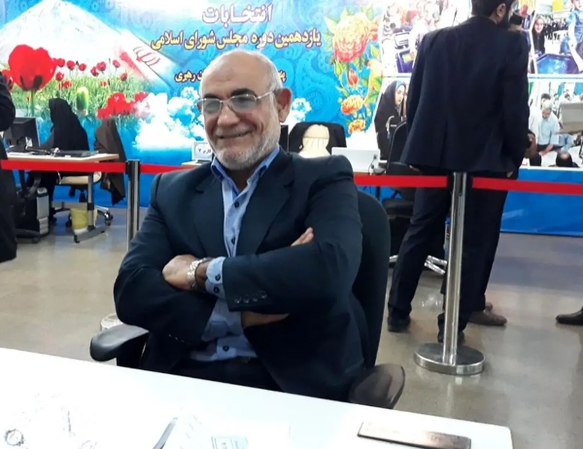 مرزهای سیاسی در جامعه فروریخته است/ اصولگرای حزبی نیستم