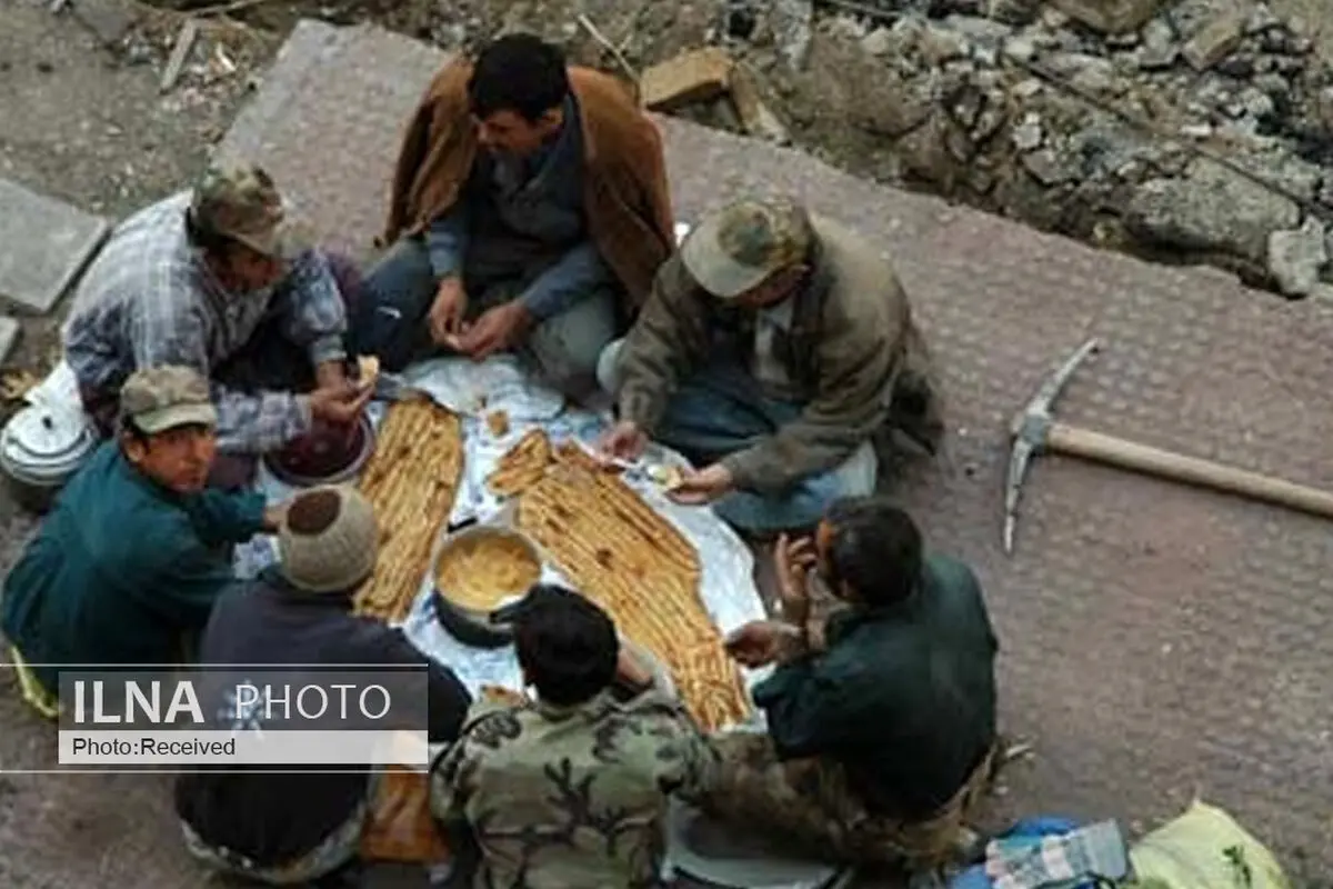 آیا با حقوق ۸ ساعت کار در روز می‌توان زندگی کرد؟ 