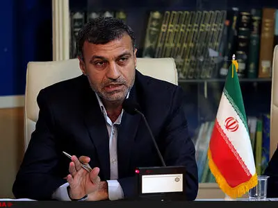 شیلات درباره شناورهای چینی صداقت به خرج نمی‌دهد/بعضی کسانی که مجوز صید ترال گرفته‌اند از بازنشستگان شیلات هستند/یگان حفاظت توان جلوگیری از تخلفات در آب‌های جنوب را ندارد