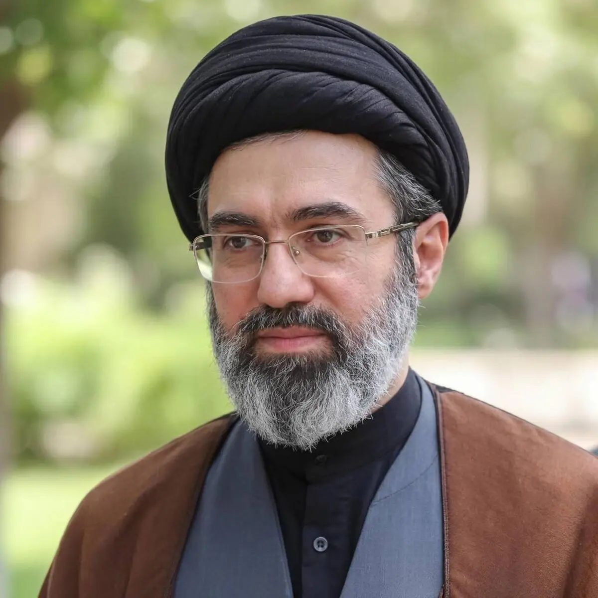 ملت ایران به نیت همه شهدا نهال  امید را در پهنه سرزمین خود غرس می‌کند